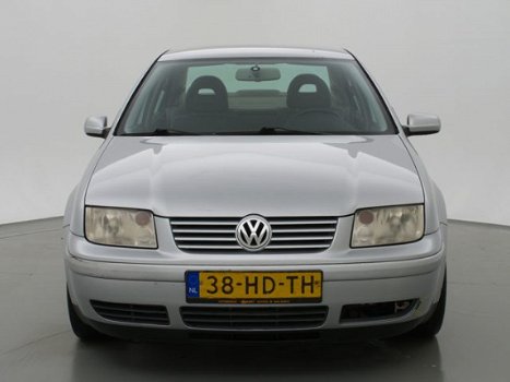 Volkswagen Bora - 1.6 16V + AIRCO / CRUISE CONTROL - 1