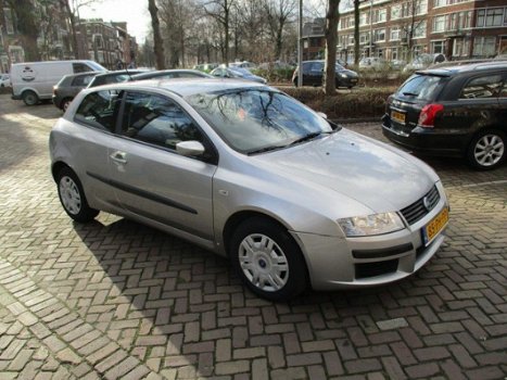 Fiat Stilo - 1.6-16V Active 1 jaar apk - 1