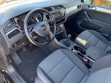 Volkswagen Touran - 1.2 TSI Comfortline | 7 Persoons | Rijklaar incl. garantie en onderhoud
