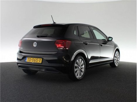 Volkswagen Polo - 1.0 95pk TSI Highline | Navigatie | Parkeerhulp V+A | Adaptieve Cruise Control | M - 1