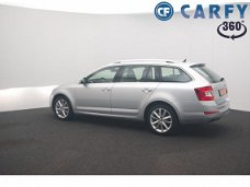 Skoda Octavia Combi - 1.4 TSI 150pk Style Business navigatie, sportstoelen, camera, stoelverwarming