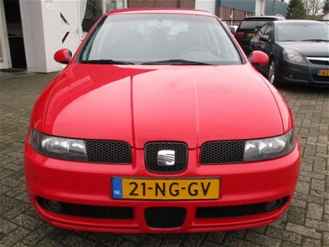 Seat Leon - 1.8-20VT Topsport UNIEKE STAAT - 1