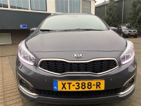 Kia cee'd Sportswagon - 1.6 GDI DynamicLine Automaat|Pano|Navi|Leder|Stoelverw.|RIJKLAARPRIJS incl 6 - 1