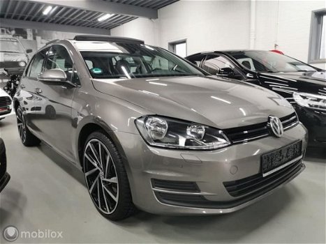 Volkswagen Golf - 1.4 TSI ACT 140pk DSG PANO NAVI STOELVERW. CRUISE 18'' VELGEN - 1