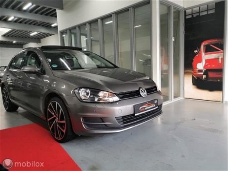 Volkswagen Golf - 1.4 TSI ACT 140pk DSG PANO NAVI STOELVERW. CRUISE 18'' VELGEN - 1