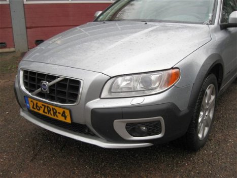 Volvo XC70 - 2.4 D5 185 Pk Awd LEDER NAV. XENON TREKH - 1