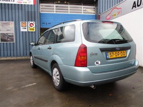 Ford Focus Wagon - 1.6-16V Ghia - 1