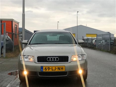 Audi A4 - 2.0 Exclusive MT - 1