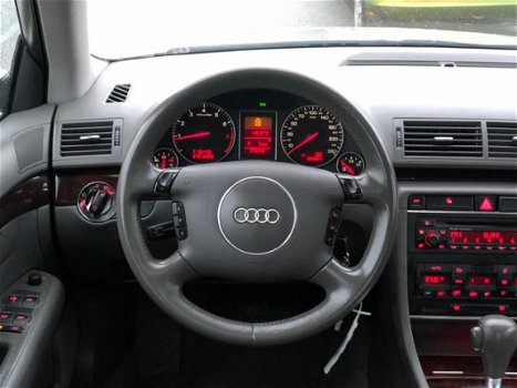 Audi A4 - 2.0 Exclusive MT - 1
