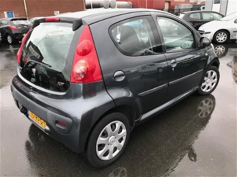 Peugeot 107 - 1.0-12V XS 5DRS. AC, CV+A, ER. 2011 107dkm.+NAP 4150.- euro - 1