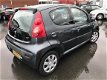 Peugeot 107 - 1.0-12V XS 5DRS. AC, CV+A, ER. 2011 107dkm.+NAP 4150.- euro - 1 - Thumbnail