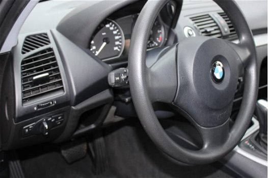 BMW 1-serie - 118i Business Line Airco Lm velgen Stoelverwarming - 1