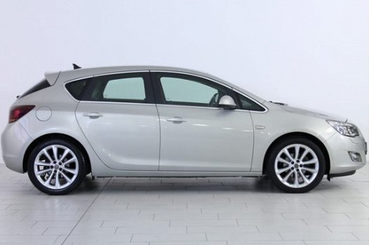 Opel Astra - 1.4 Turbo Cosmo 140PK | LEER | NAVI | COMFORTZETELS | TREKHAAK AFN. | ZEER LUXE | DEALE - 1