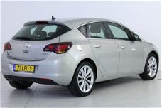 Opel Astra - 1.4 Turbo Cosmo 140PK | LEER | NAVI | COMFORTZETELS | TREKHAAK AFN. | ZEER LUXE | DEALE