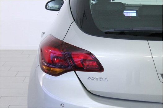 Opel Astra - 1.4 Turbo Cosmo 140PK | LEER | NAVI | COMFORTZETELS | TREKHAAK AFN. | ZEER LUXE | DEALE - 1