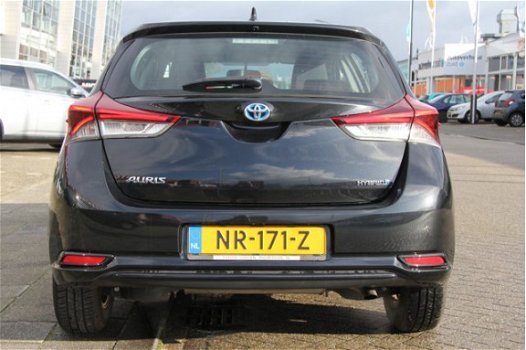 Toyota Auris - 1.8 Hybrid Dynamic 5drs Navigatie - 1