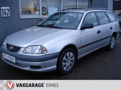 Toyota Avensis Wagon - 1.6-16V Linea Terra - 1