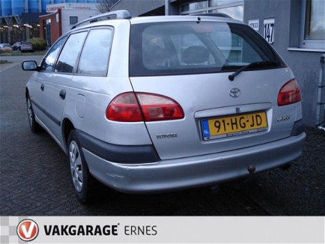 Toyota Avensis Wagon - 1.6-16V Linea Terra - 1