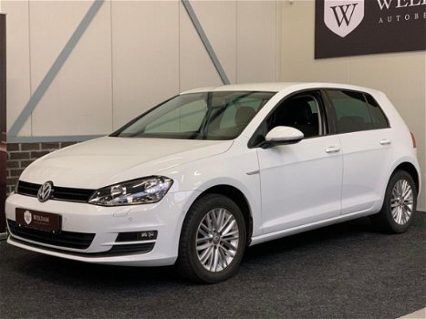 Volkswagen Golf - 1.2 TSI CUP Edition Rijklaar - 1