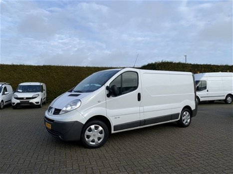 Renault Trafic - 2.0 DCI 115 PK / L2H1 / MARGE TREKHAAK / NAVI / AIRCO / CRUISE / PDC / BIJRIJDERSBA - 1