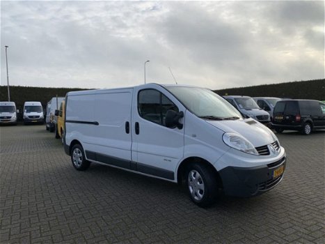 Renault Trafic - 2.0 DCI 115 PK / L2H1 / MARGE TREKHAAK / NAVI / AIRCO / CRUISE / PDC / BIJRIJDERSBA - 1