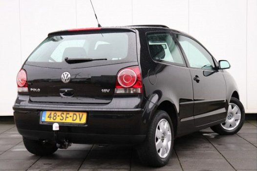 Volkswagen Polo - 1.4-16V Sportline | AIRCO | SCHUIFDAK | CRUISE | TREKHAAK | - 1