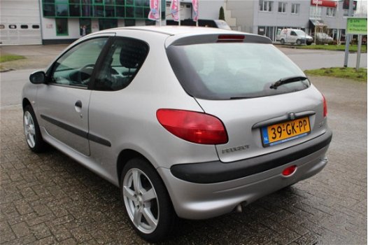 Peugeot 206 - 1.6 XT Koppeling is recent vervangen - 1