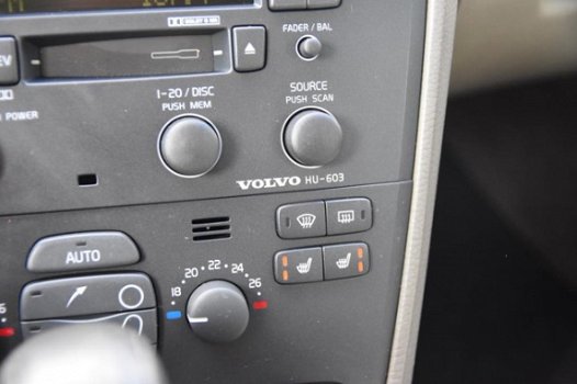 Volvo V70 - 2.4 T AWD Onderhoud aanwezig - 1