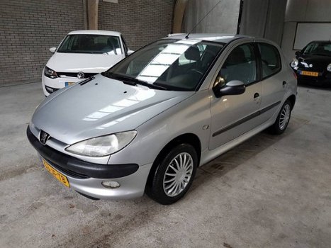 Peugeot 206 - XT 1.4 Automaat 5-Deurs - 1