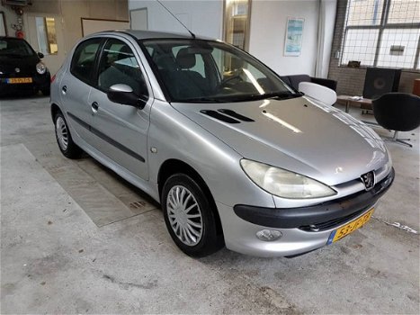 Peugeot 206 - XT 1.4 Automaat 5-Deurs - 1