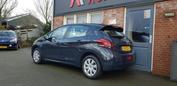 Peugeot 208 - 1.2 PureTech Blue Lease Navigatie Airco Cruise Control - 1