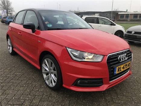 Audi A1 Sportback - 1.0 TFSI Adrenalin S-Line , Cruise, Parkeersensoren, Navi, 17