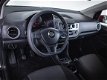 Volkswagen Up! - 1.0 BMT , Airco, Radio, Stuurbekrachtiging, Spiegelkappen rood Fabrieksgarantie tot - 1 - Thumbnail