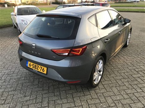 Seat Leon - 1.4 TSI Style LED, Cruise, Parkeersensoren, 17