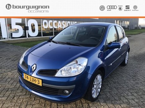 Renault Clio - 1.2 TCE Collection , Priveglas, Airco, Cruise, 16