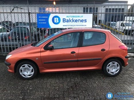 Peugeot 206 - Gentry 1.4/NAP/Climate control - 1