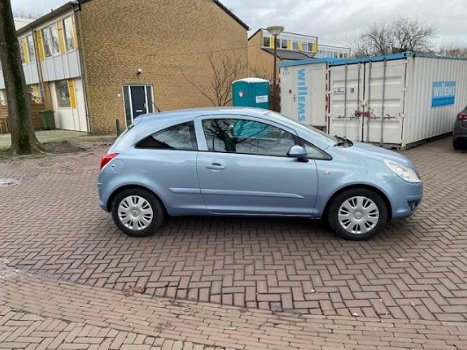 Opel Corsa - 1.4-16V Enjoy AUTOMAAT / 60.000 NAP / Airco / Tweede eigenaar - 1