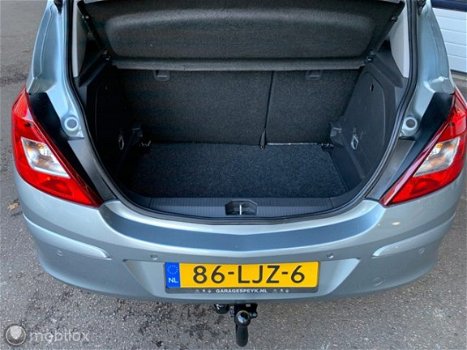 Opel Corsa - 1.4-16V '111' Edition/AUT/Airco/Trekhaak/NAP - 1