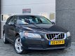 Volvo V70 - 2.0D Limited Edition / 136Pk / Navi / Clima / Stoelverw / NL Auto / PERFECT ONDERHOUDEN - 1 - Thumbnail