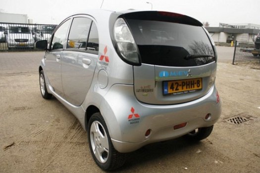 Mitsubishi i-MiEV - 4 PERSOONS AIRCO WEGENBELASTINGVRIJ - 1