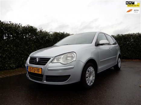 Volkswagen Polo - 1.4-16V Optive - 1