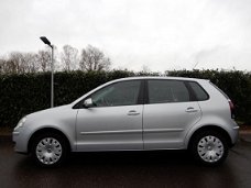 Volkswagen Polo - 1.4-16V Optive