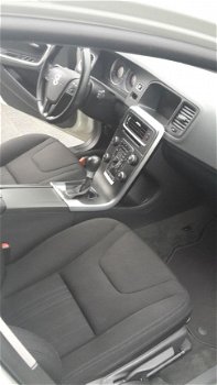 Volvo V60 - 1.6 T3 Kinetic - 1