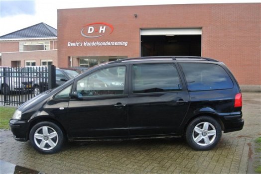 Seat Alhambra - 1.8-20VT Sport airco nieuwe apk inruil mogelijk nap - 1