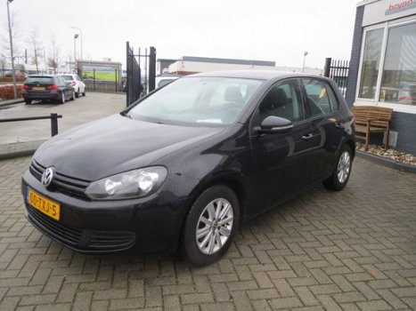 Volkswagen Golf - 1.6 TDI Trend Edition BlueMotion - 1