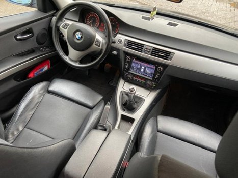 BMW 3-serie - 325i Dynamic Executive Yongtimer Leer Xenon - 1