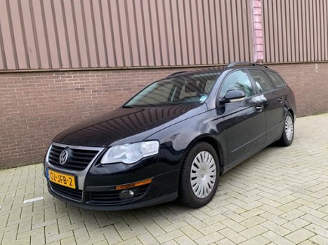 Volkswagen Passat Variant - 2.0 TDI Trendline BlueMotion Airco - 1