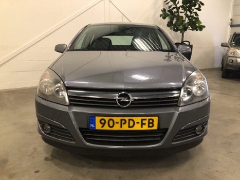 Opel Astra - 1.6 Cosmo Automaat Airco Leer - 1