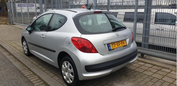 Peugeot 207 - 1.4-16V Color-line - 1