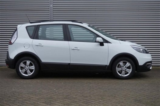 Renault Scénic Xmod - 1.2 TCe, Airco, Navigatie, Trekhaak - 1